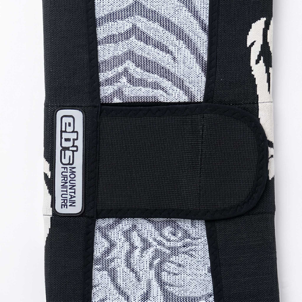 2026年9月入荷予定　KNIT COVER TIGER
