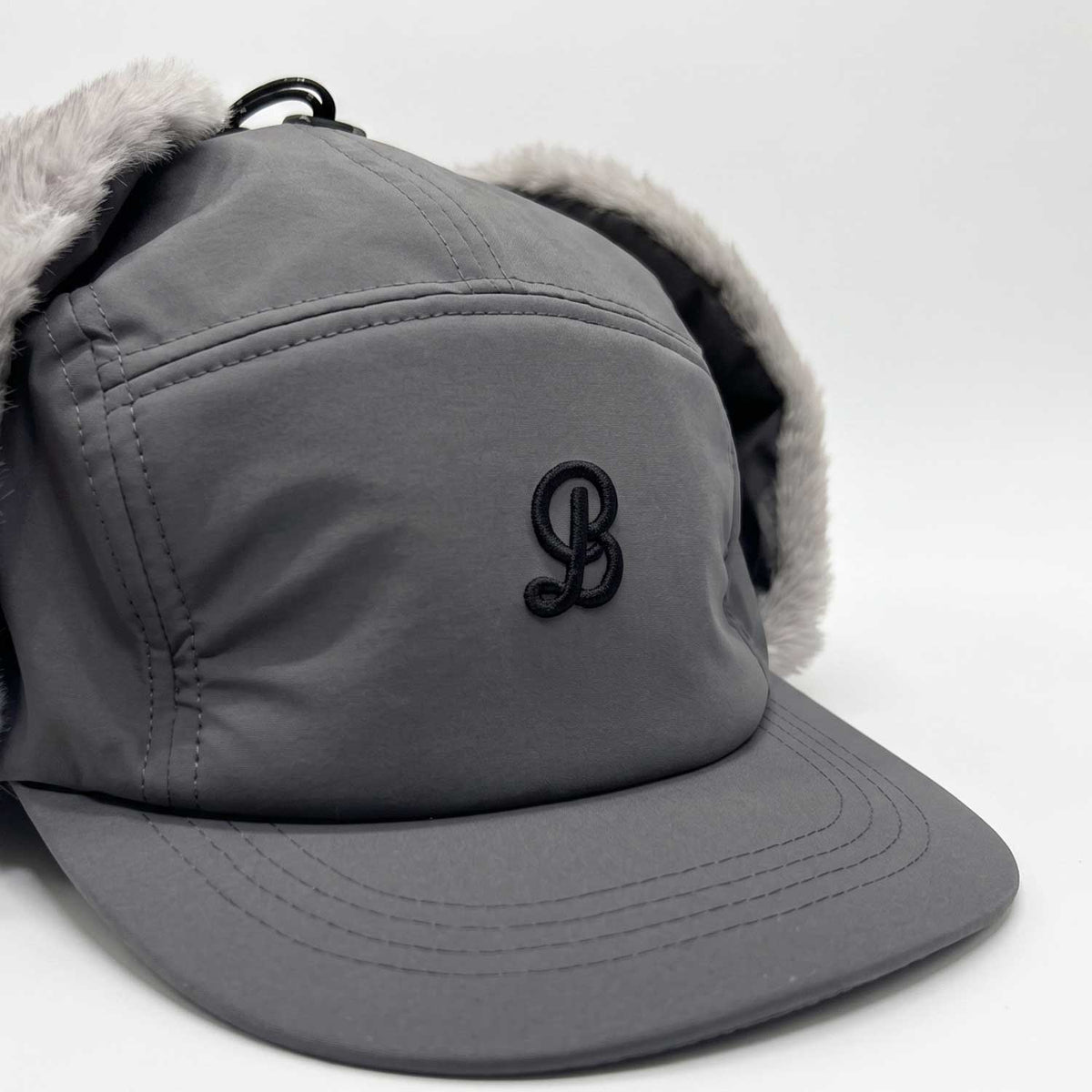 2026年9月入荷予定　FUR CAP