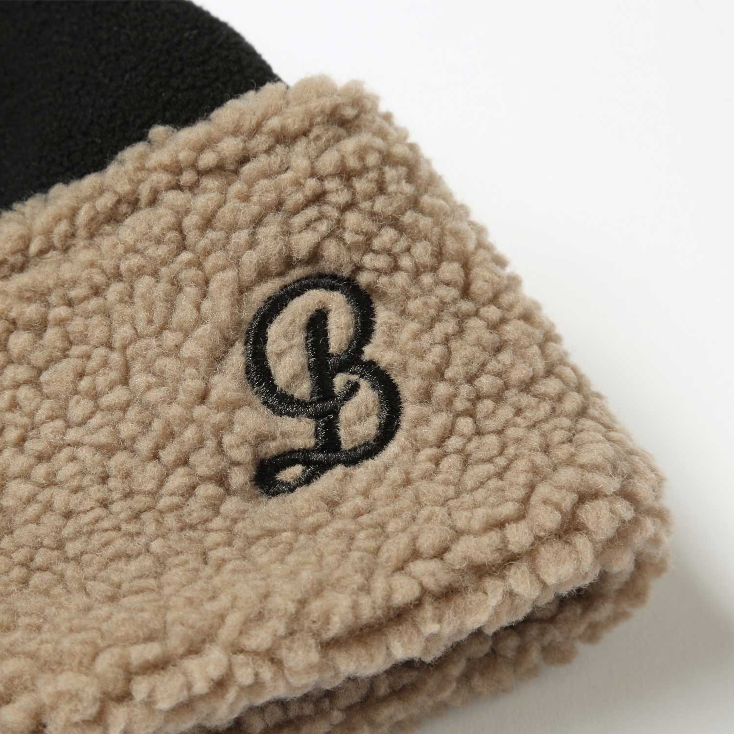 2026年9月入荷予定　4 POINT BEANIE