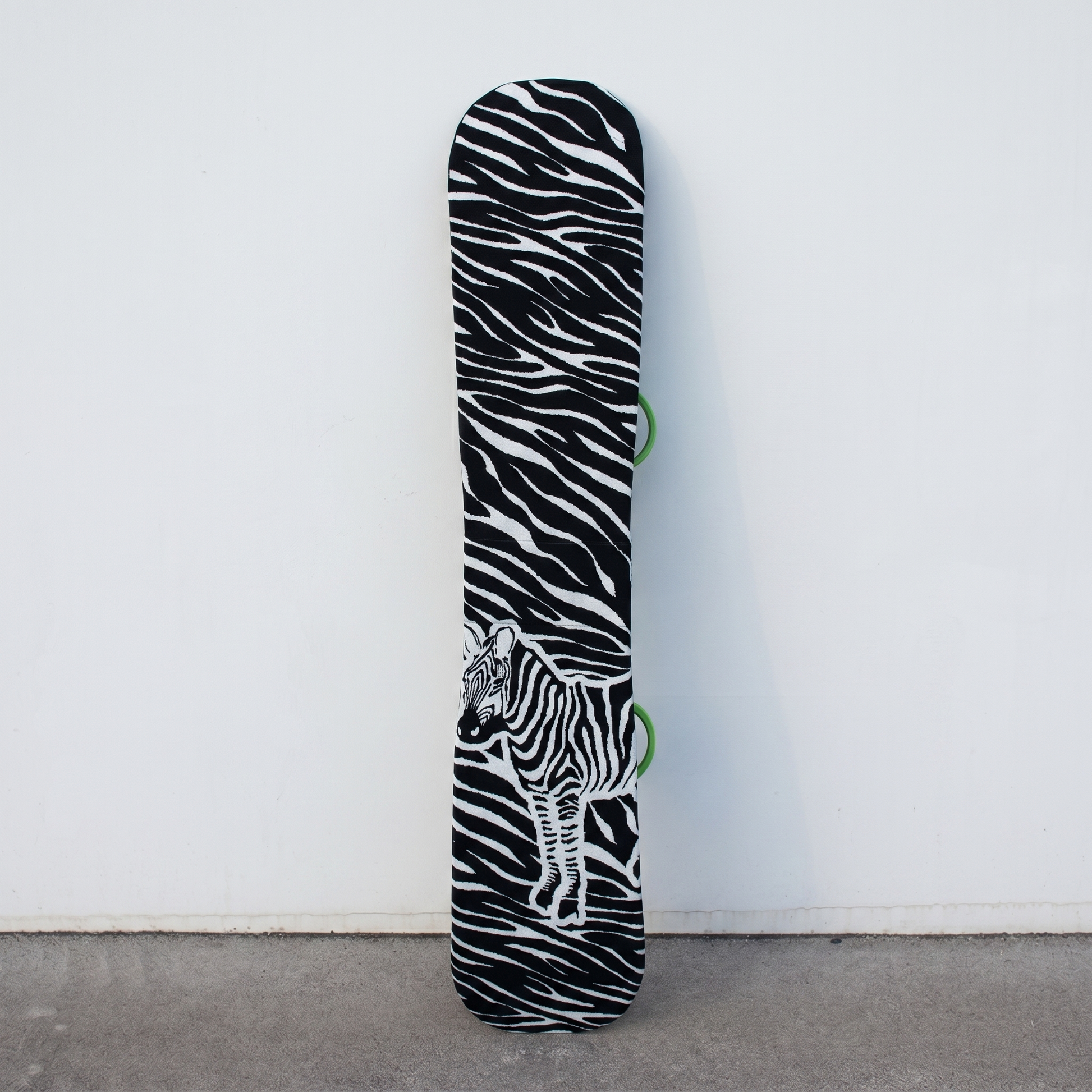 2026年9月入荷予定　KNIT COVER ZEBRA