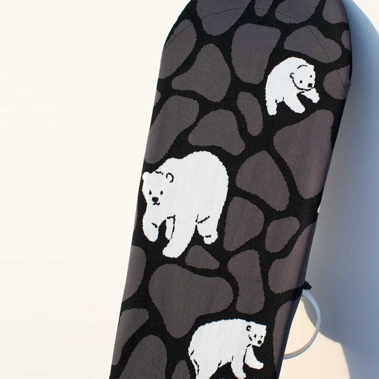 2026年9月入荷予定　KNIT COVER KUMAFLAGE