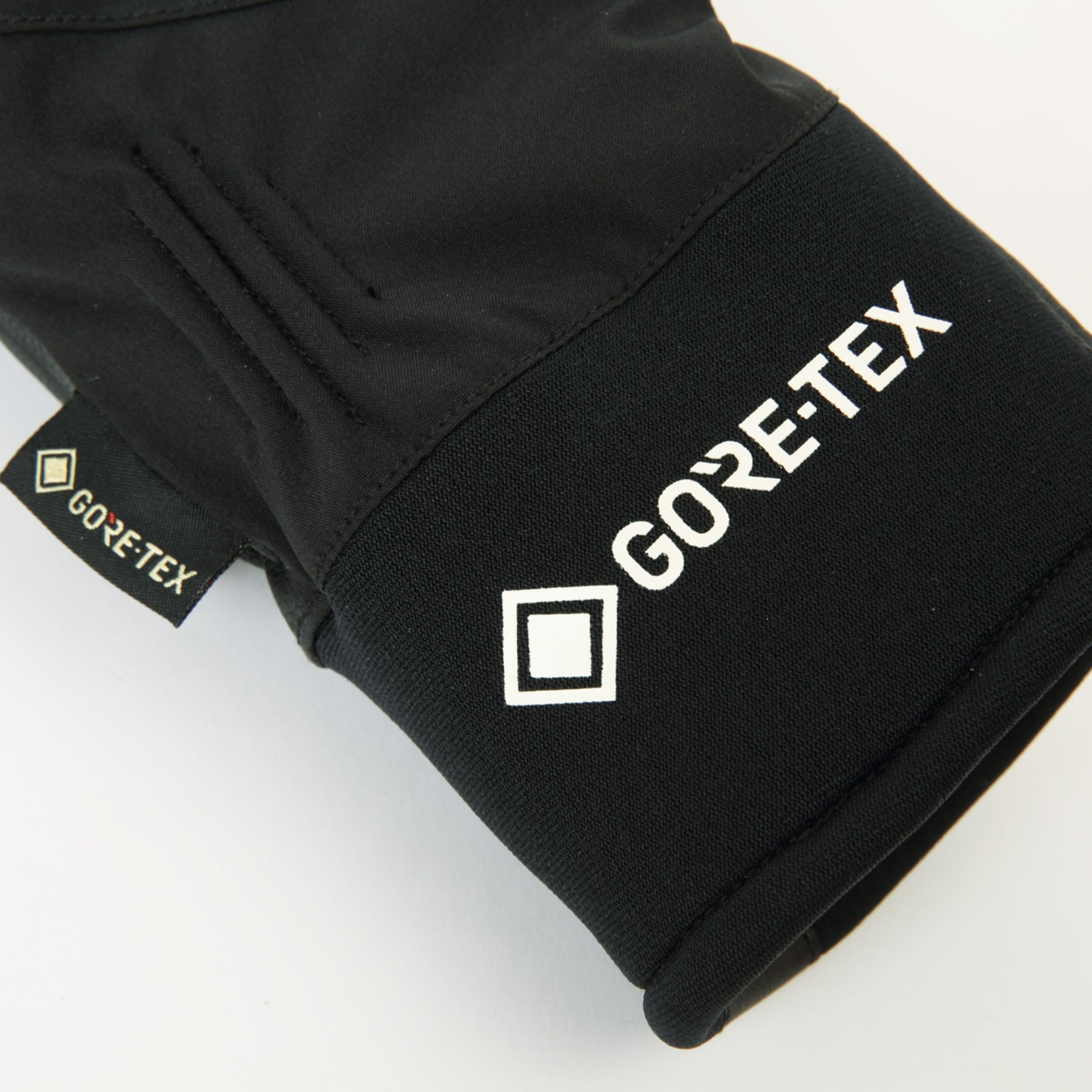 GORE-TEX KEMONO CHAN®
