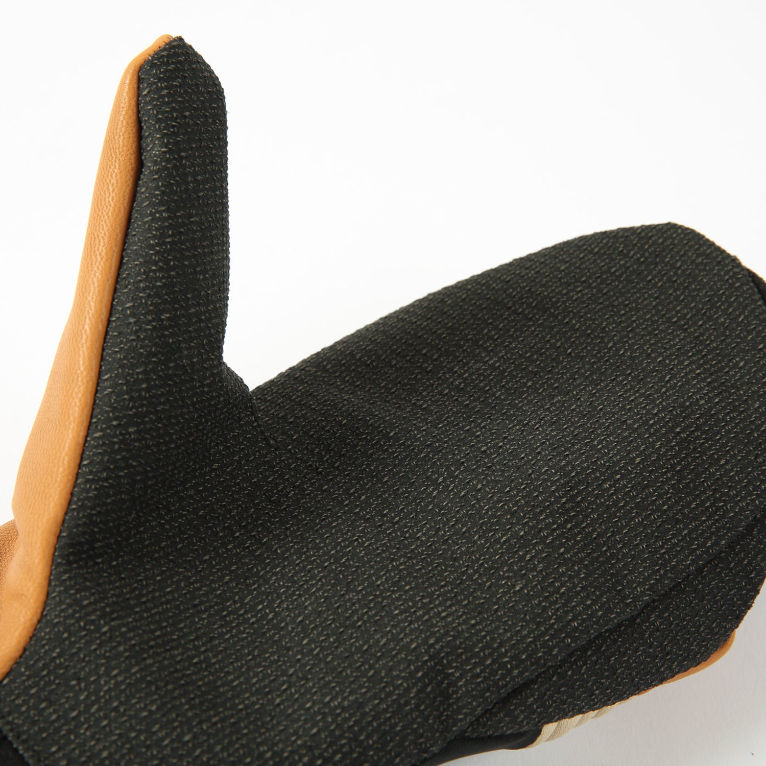 CARVING MITT STRONG