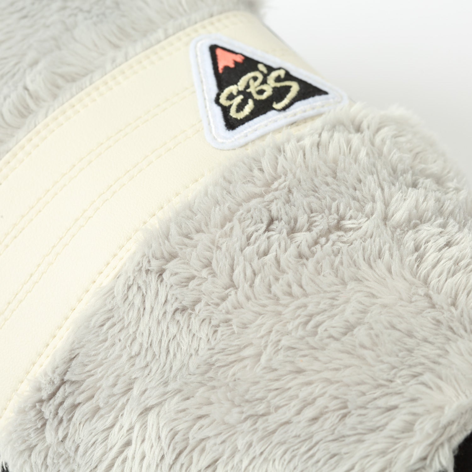 GORE-TEX EXCLUSIVE