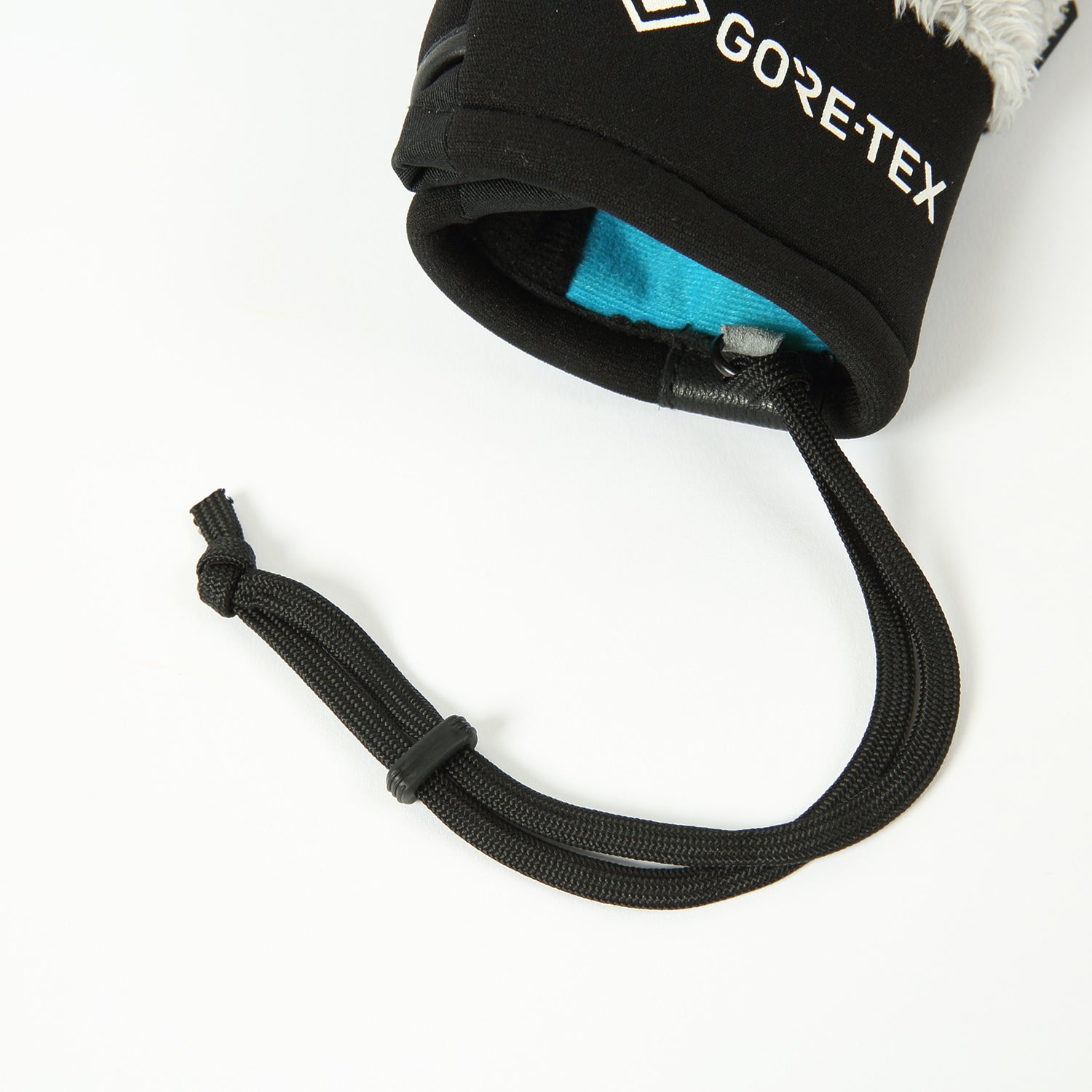 GORE-TEX EXCLUSIVE