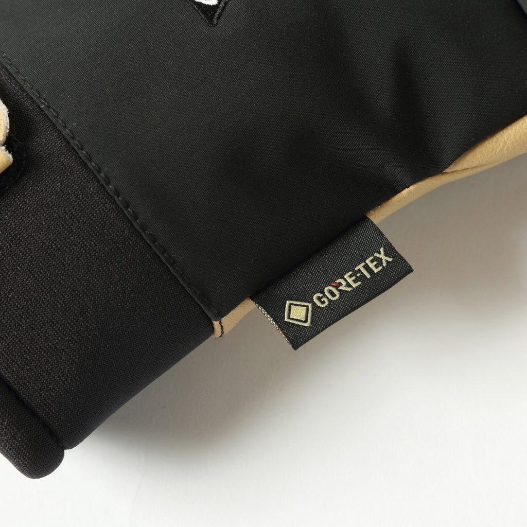 2026年9月入荷予定　LIGHT MITT