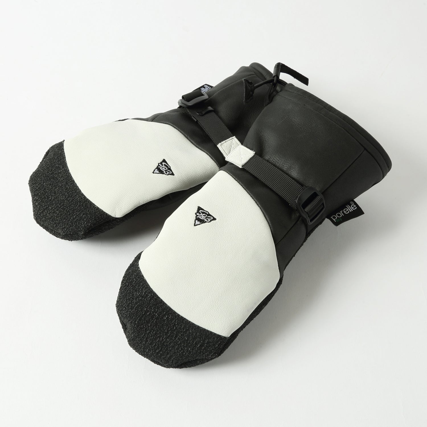 2026年9月入荷予定　CARVING MITT STRONG NII