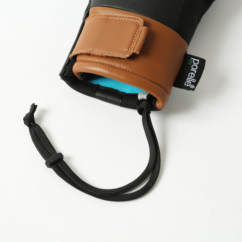 2026年9月入荷予定　CARVING MITT STRONG