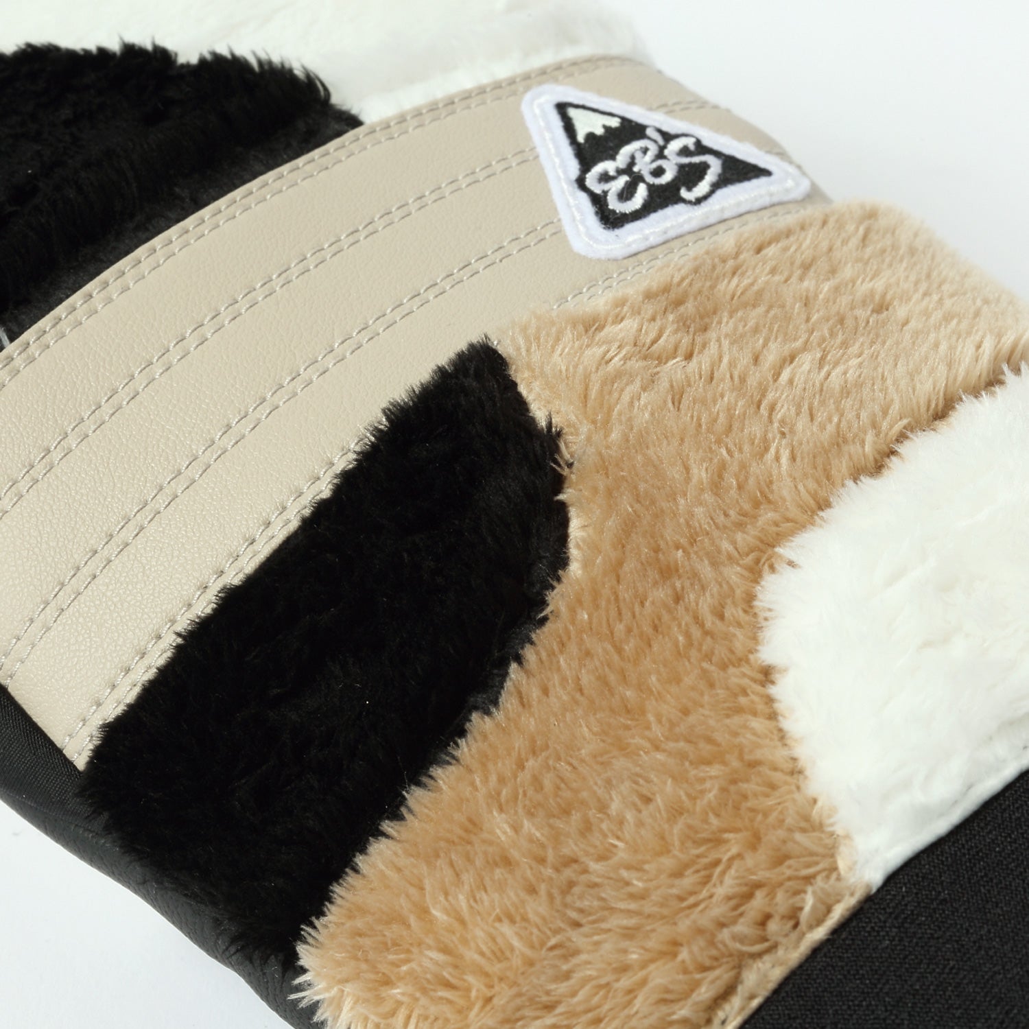 2026年9月入荷予定　GORE-TEX® EXCLUSIVE