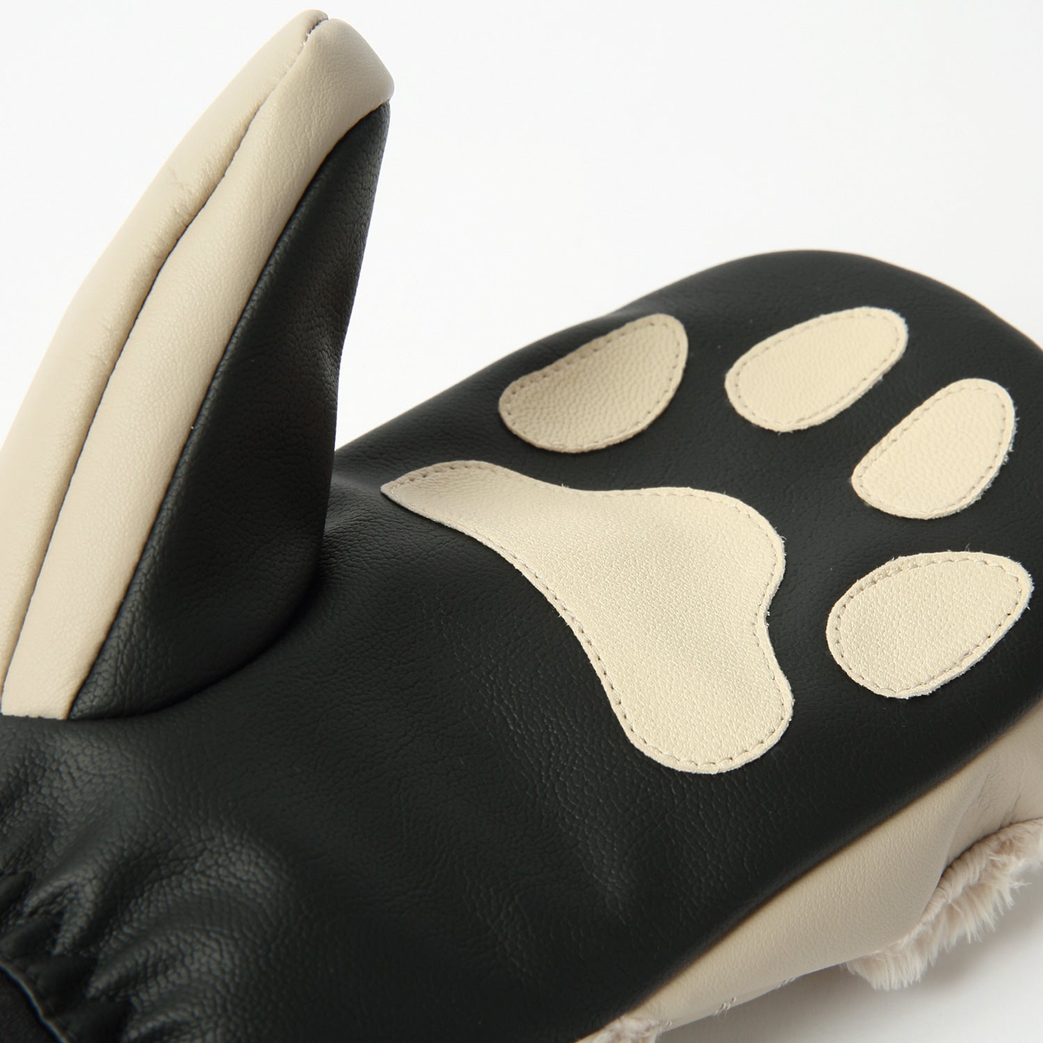 2026年9月入荷予定　EXCLUSIVE MITT