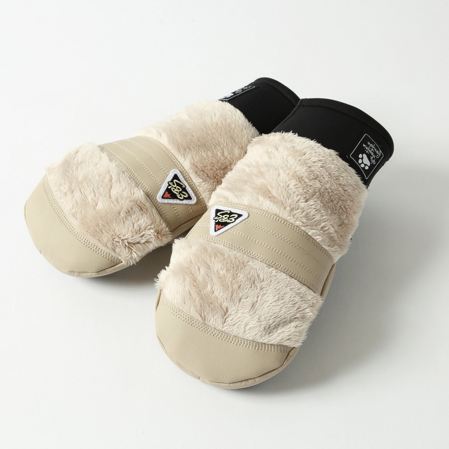 2026年9月入荷予定　EXCLUSIVE MITT