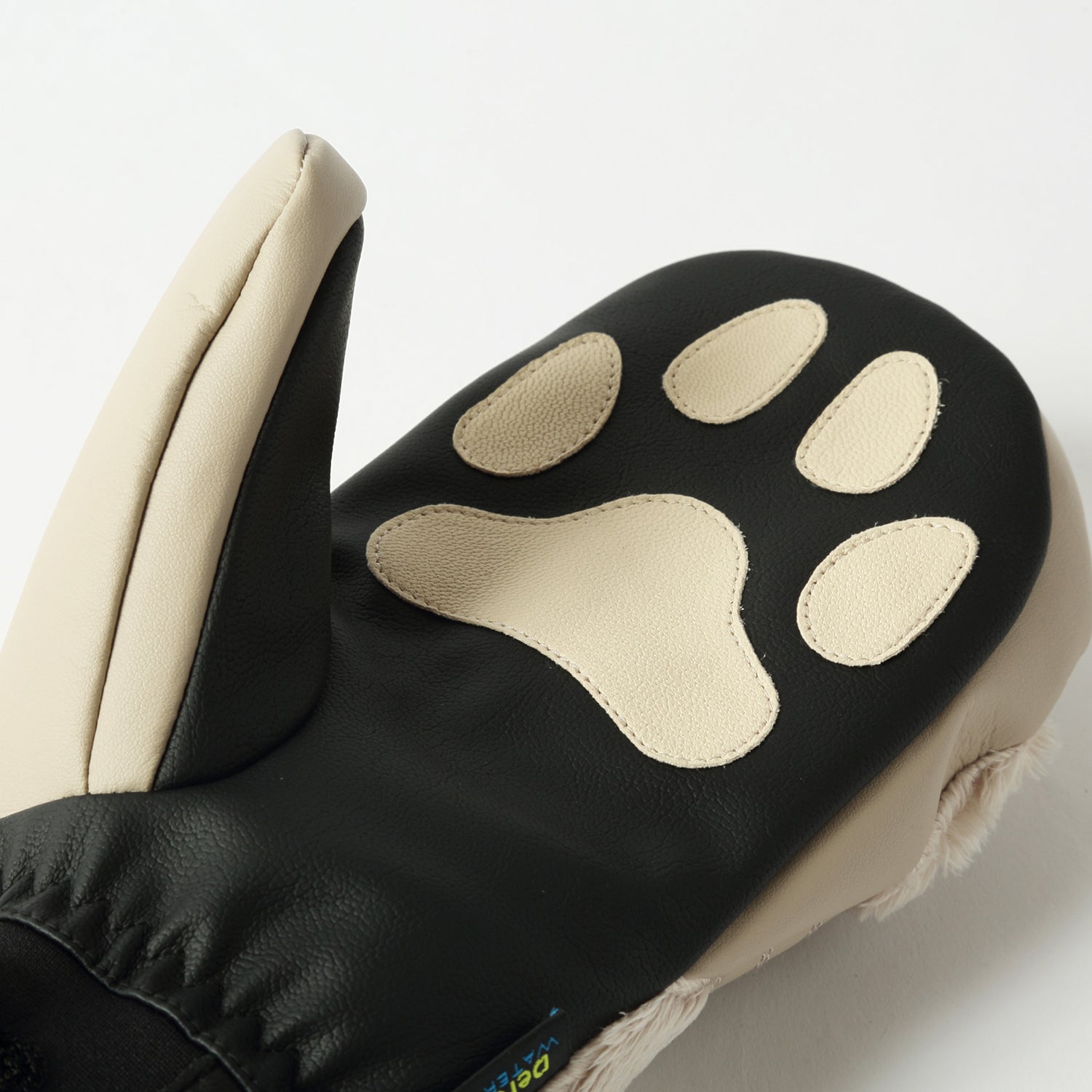 2026年9月入荷予定　EXCLUSIVE MITT