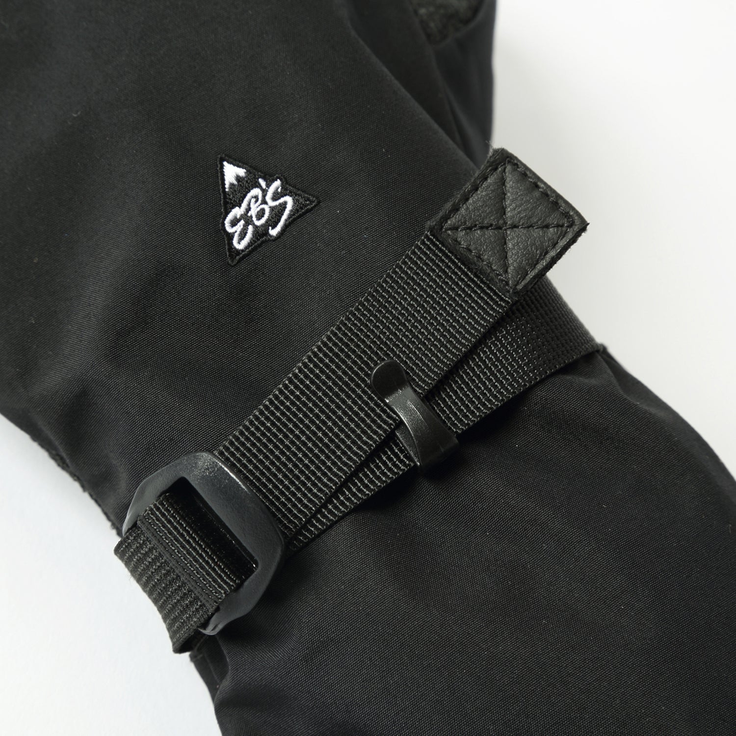 2026年9月入荷予定　OVER MITT STRONG