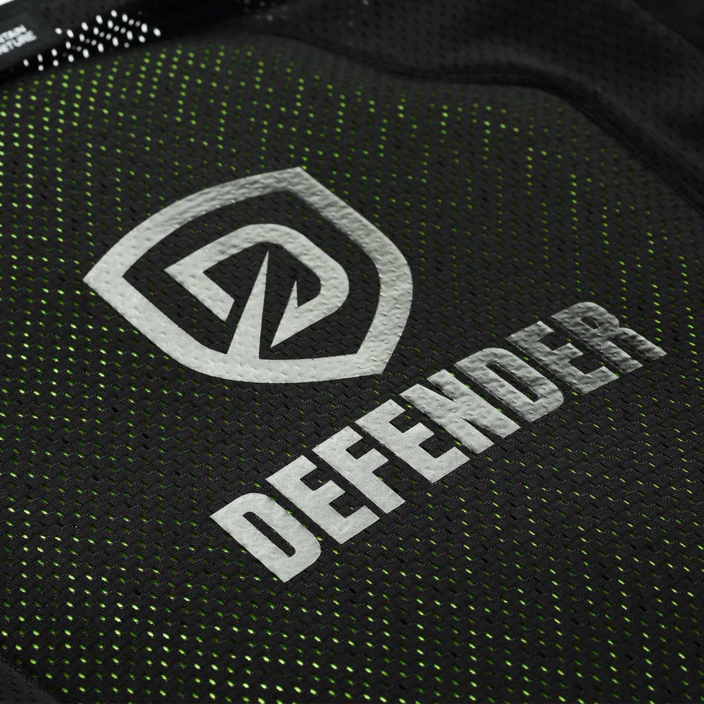 2026年10月入荷予定　BODY DEFENDER