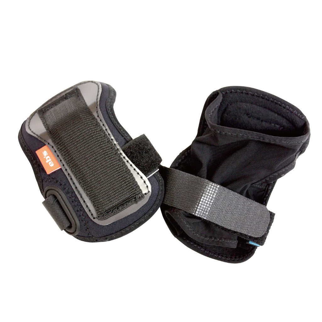 2026年10月入荷予定　WRIST GUARD