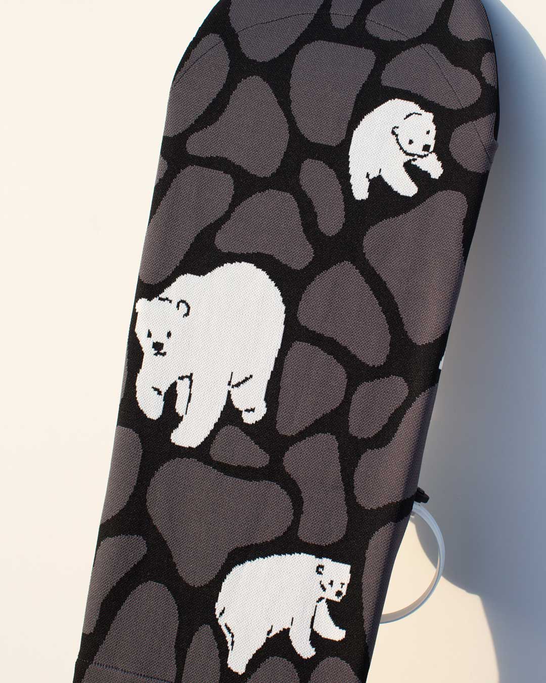 2026年9月入荷予定　KNIT COVER KUMAFLAGE