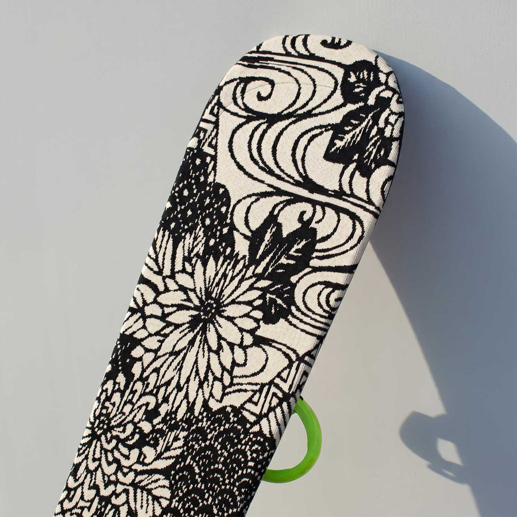 2026年9月入荷予定　KNIT COVER HANA