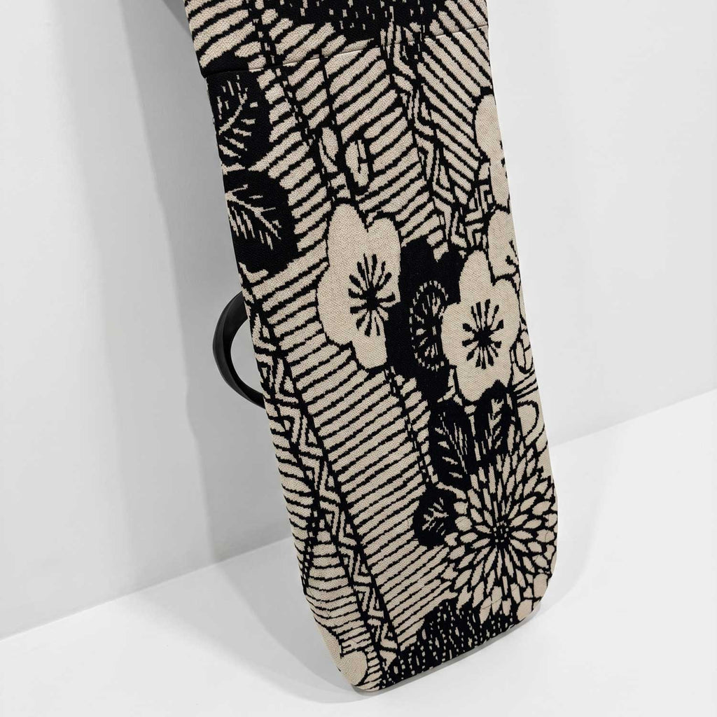 2026年9月入荷予定　KNIT COVER HANA