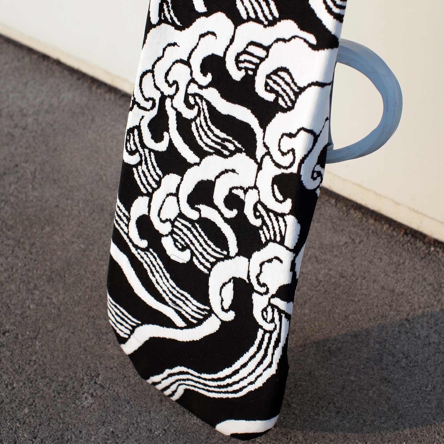 2026年9月入荷予定　KNIT COVER NAMI