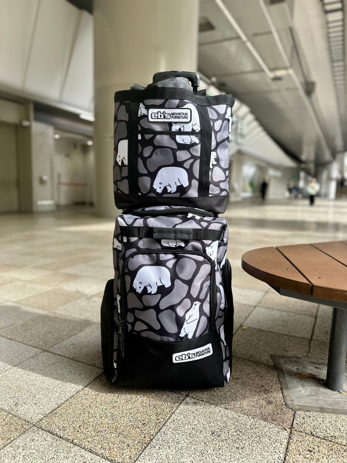 2026年9月入荷予定CONTAINER TOTE