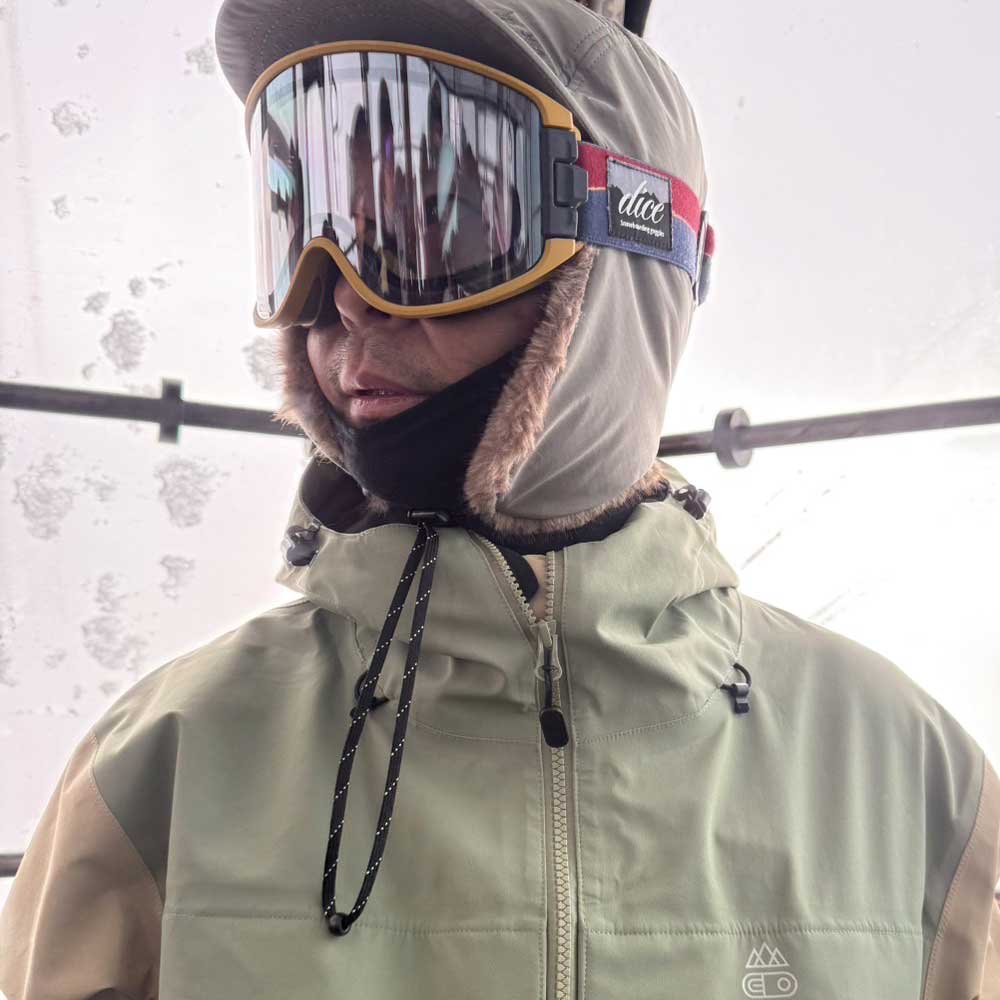 2026年9月入荷予定　FUR CAP