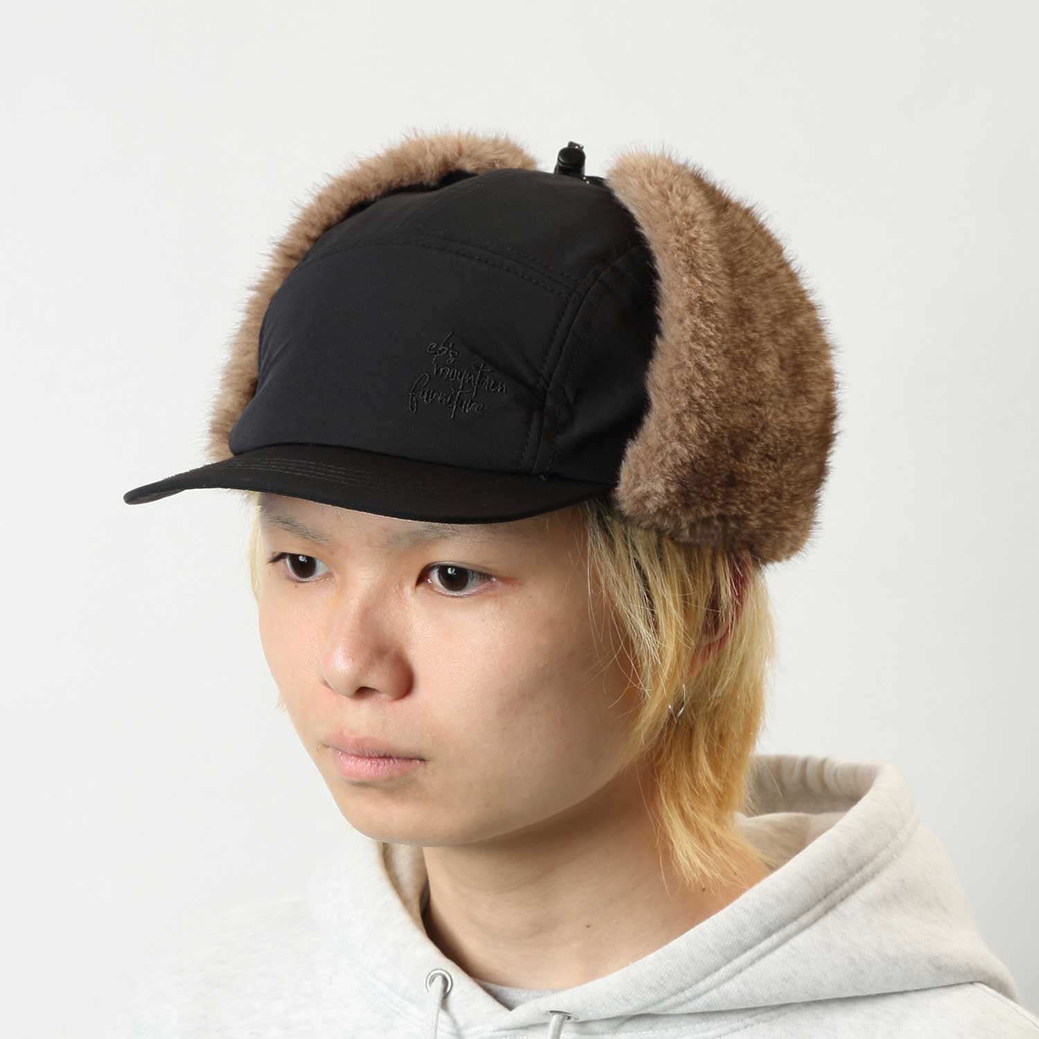 2026年9月入荷予定　FUR CAP