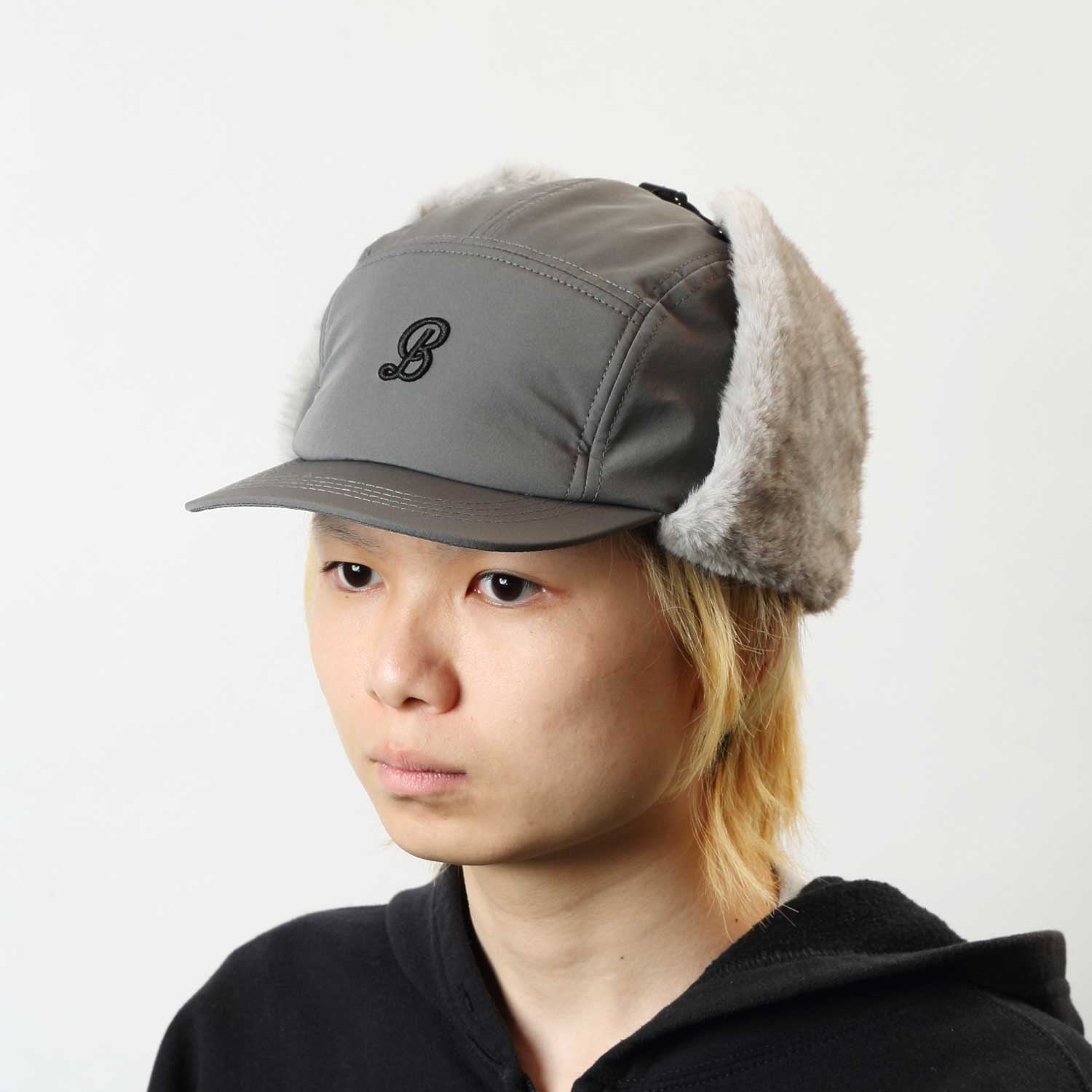 2026年9月入荷予定　FUR CAP