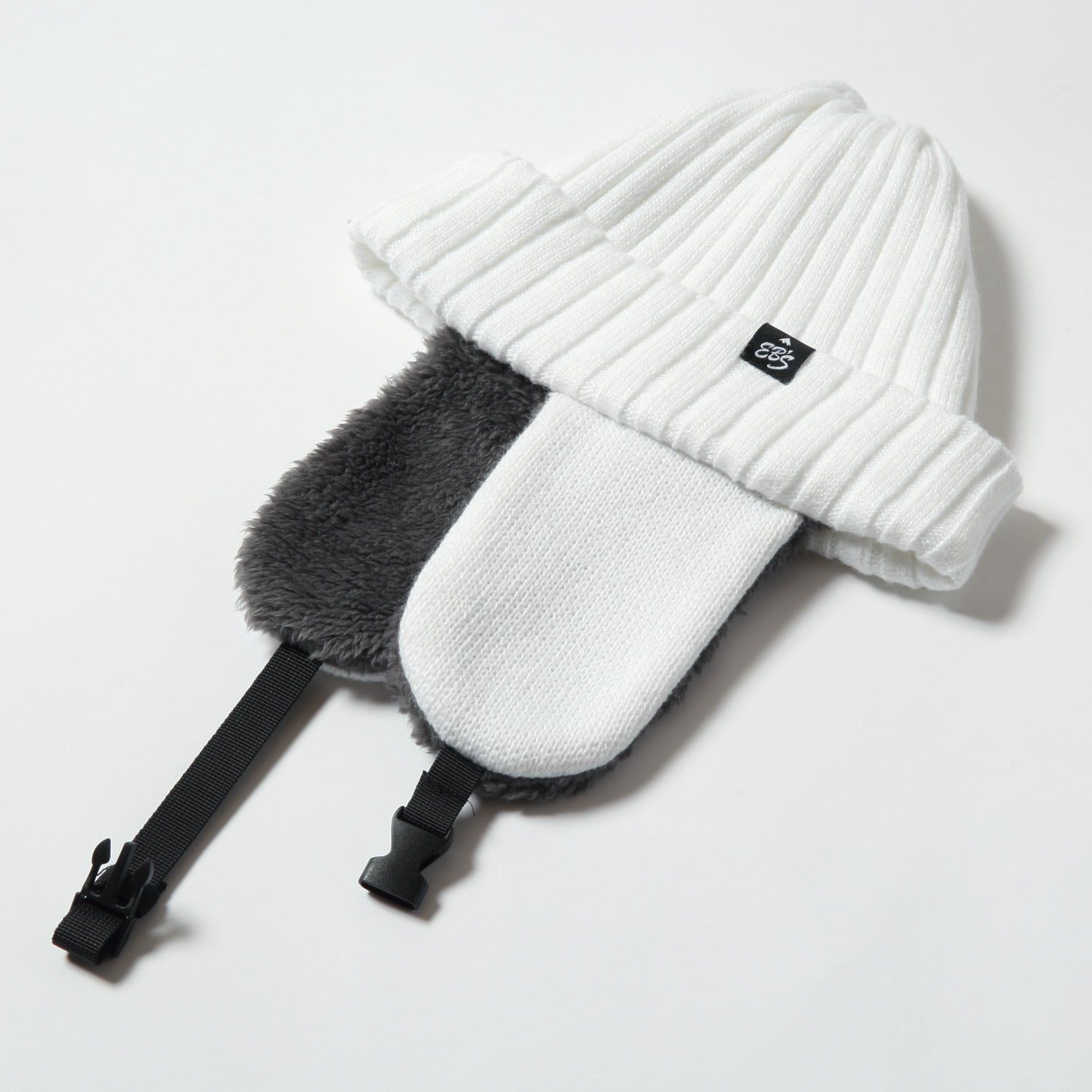 2026年9月入荷予定　FLAP BEANIE