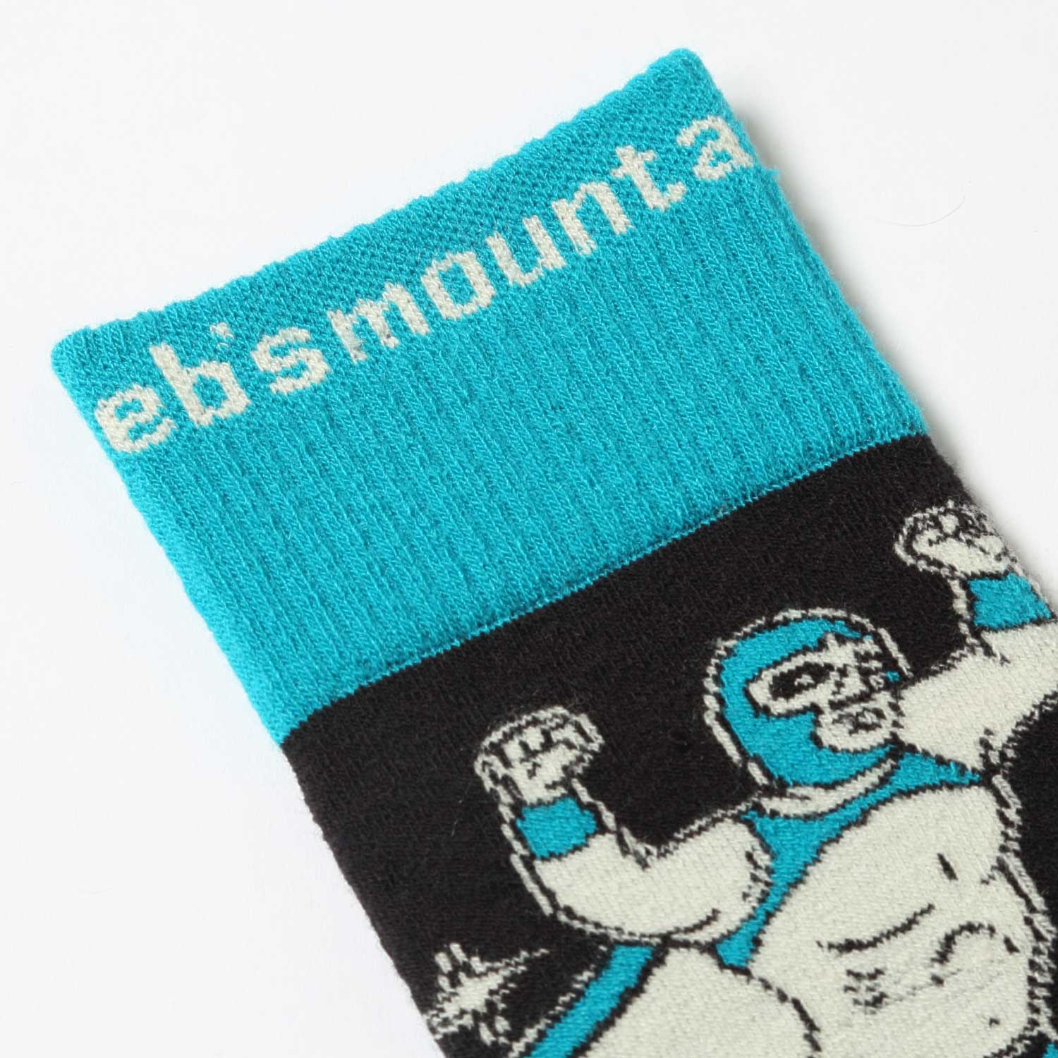 2026年9月入荷予定　VERY WARM MUCHO
