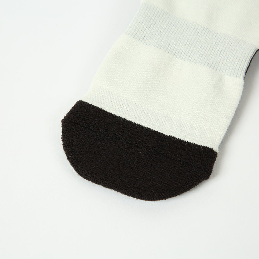 2026年9月入荷予定　VERY WARM KURONEKO