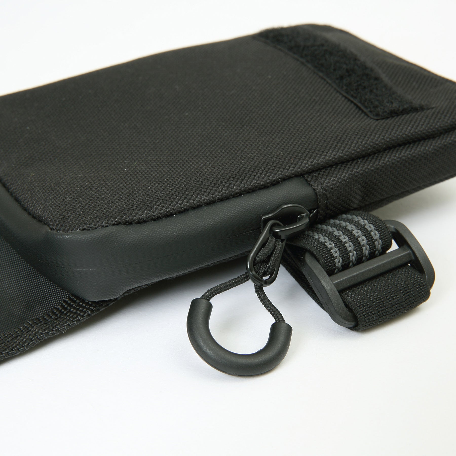 2026年9月入荷予定　PASS ARM