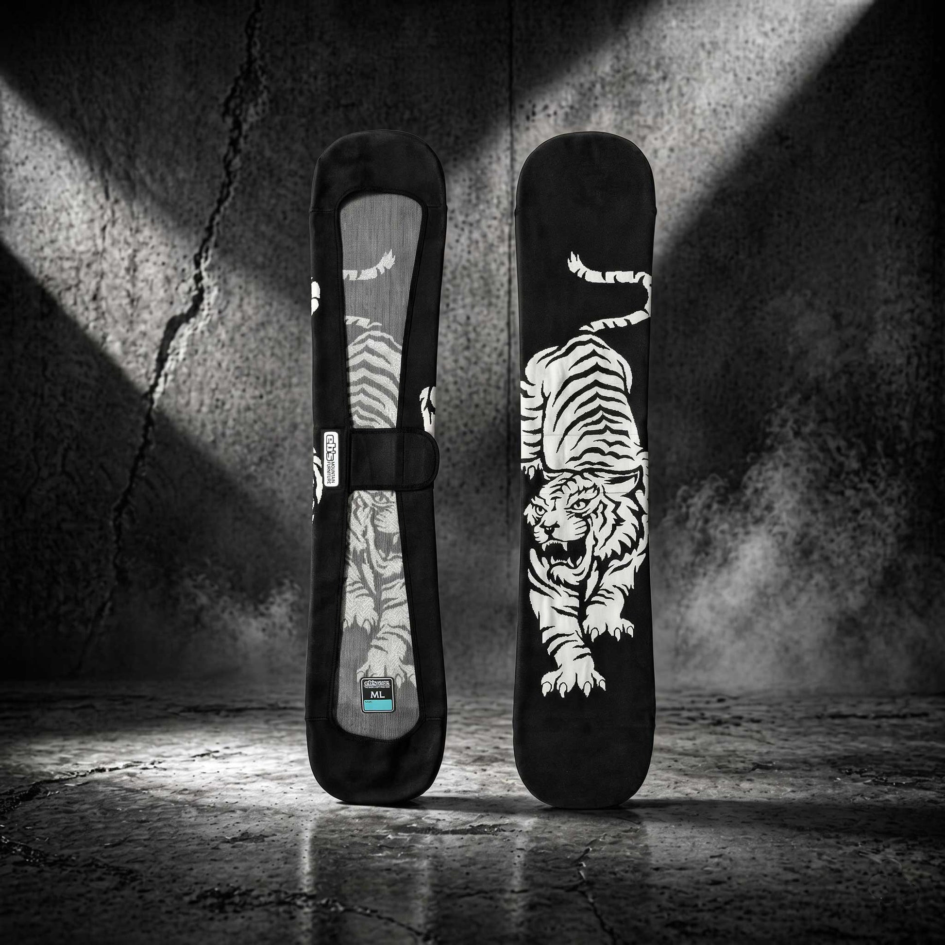 2026年9月入荷予定　KNIT COVER TIGER