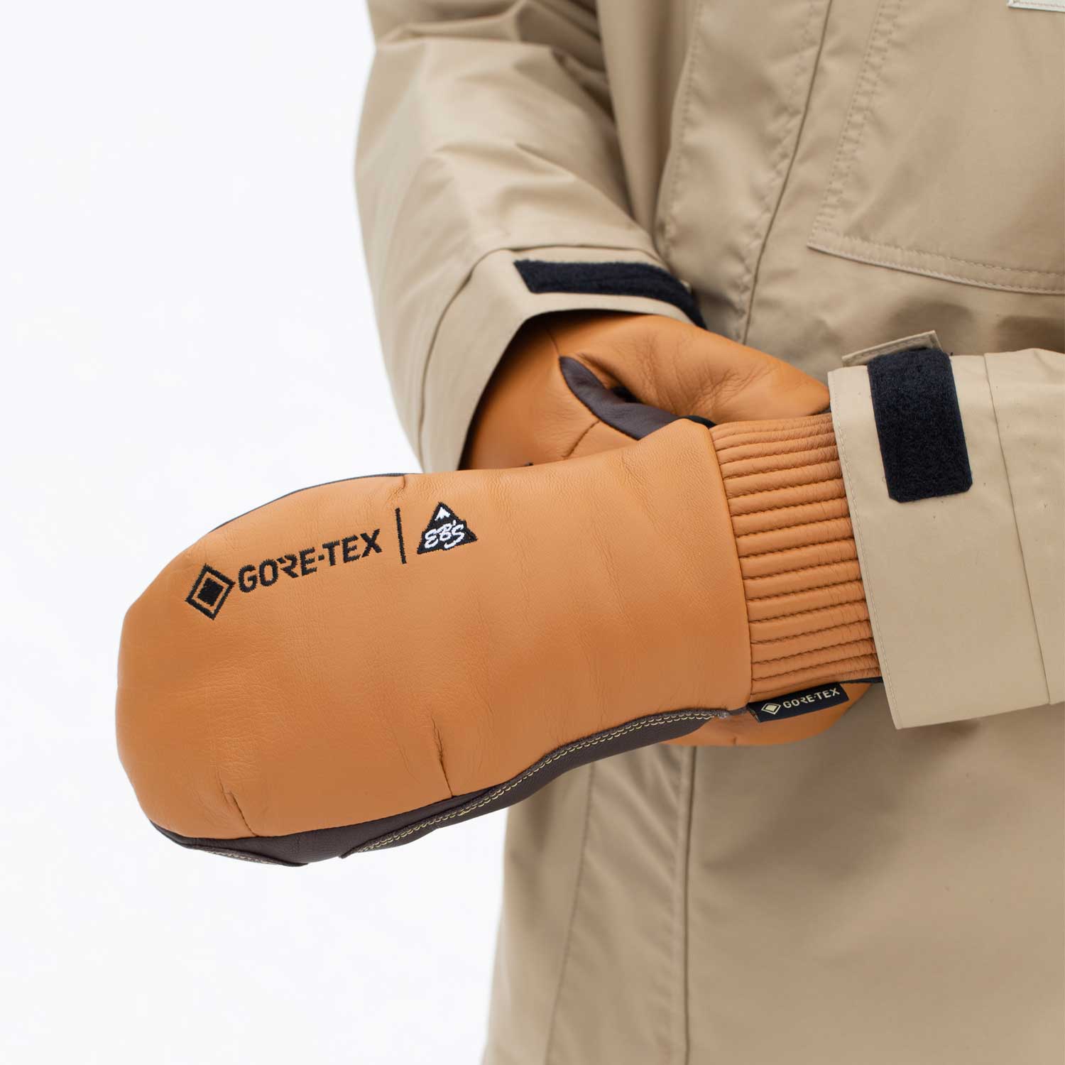 2026年9月入荷予定　CARVING MITT