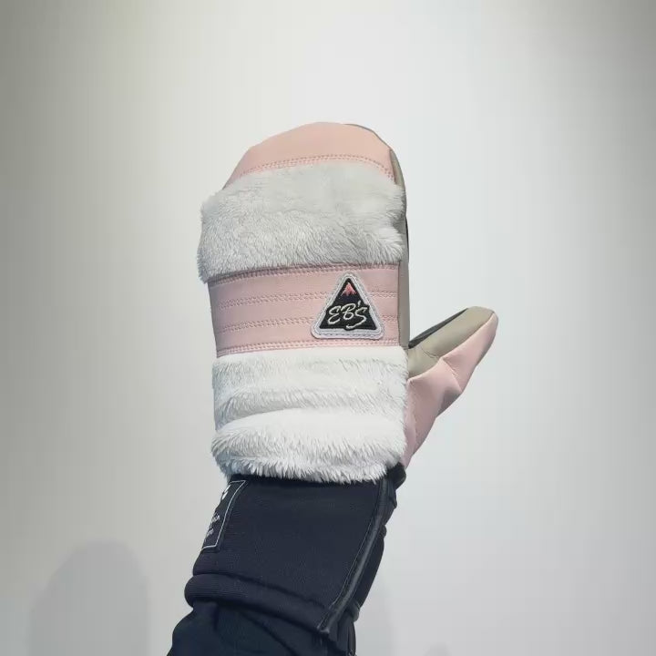EXCLUSIVE MITT